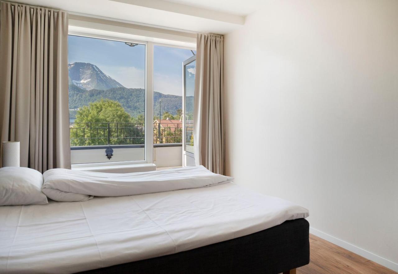 Aursnes Hotell Sykkylven Bagian luar foto