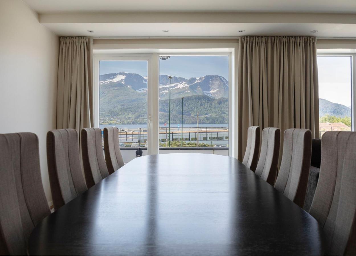 Aursnes Hotell Sykkylven Bagian luar foto