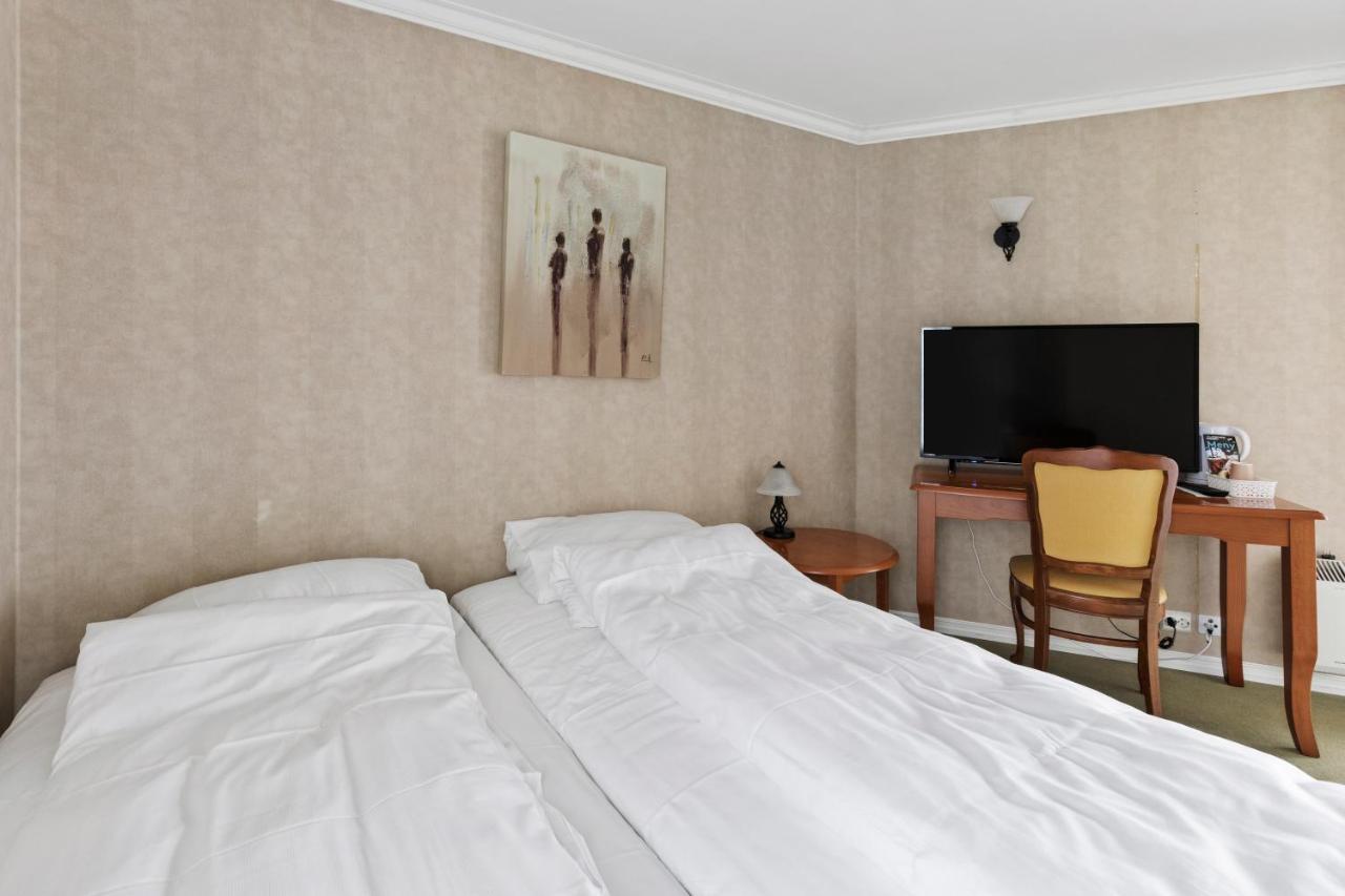 Aursnes Hotell Sykkylven Bagian luar foto