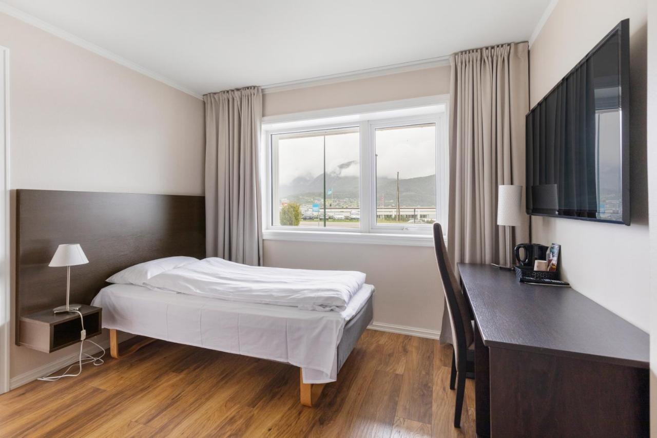 Aursnes Hotell Sykkylven Bagian luar foto