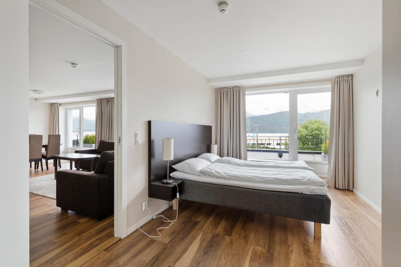 Aursnes Hotell Sykkylven Bagian luar foto
