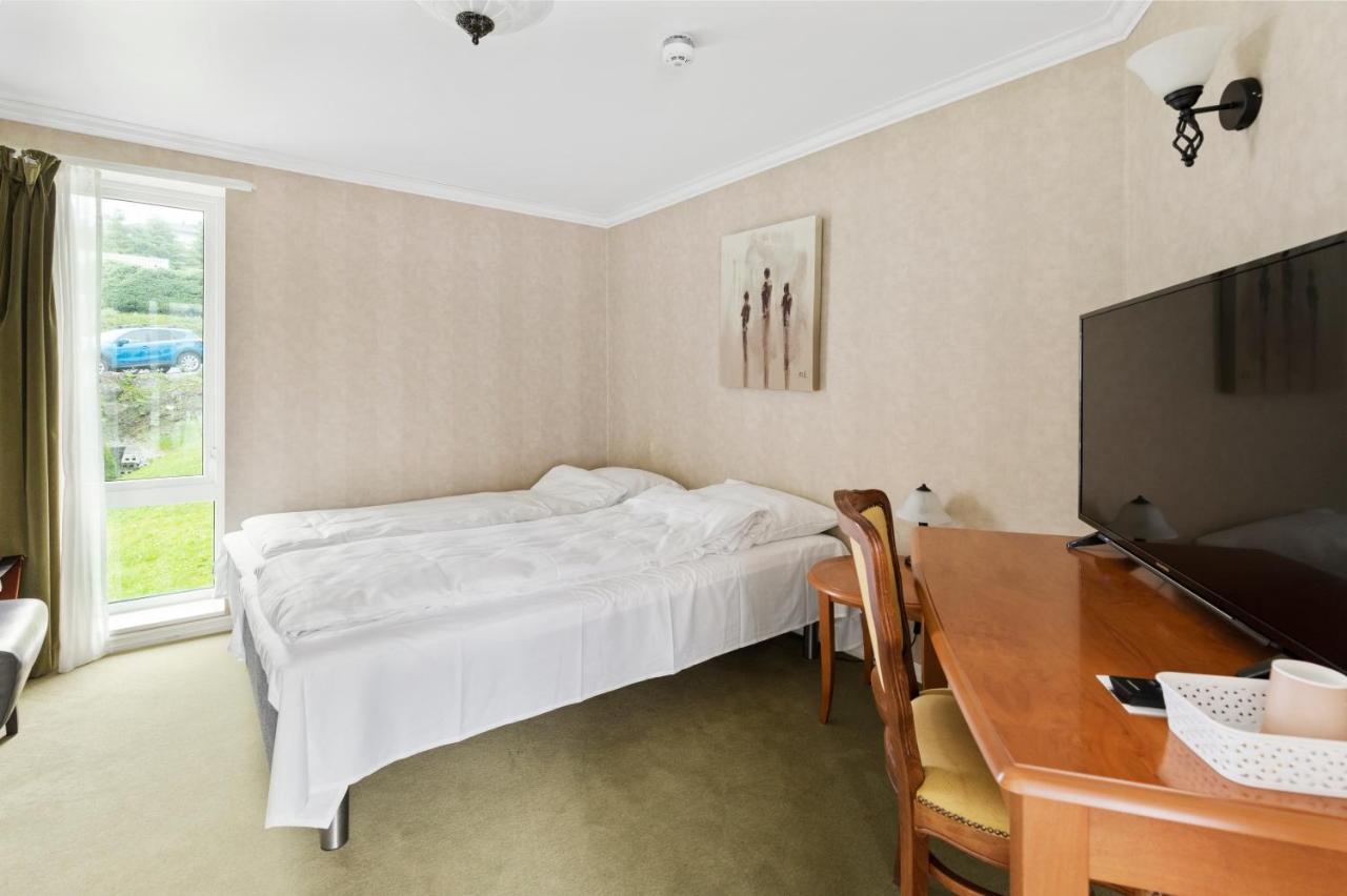 Aursnes Hotell Sykkylven Bagian luar foto
